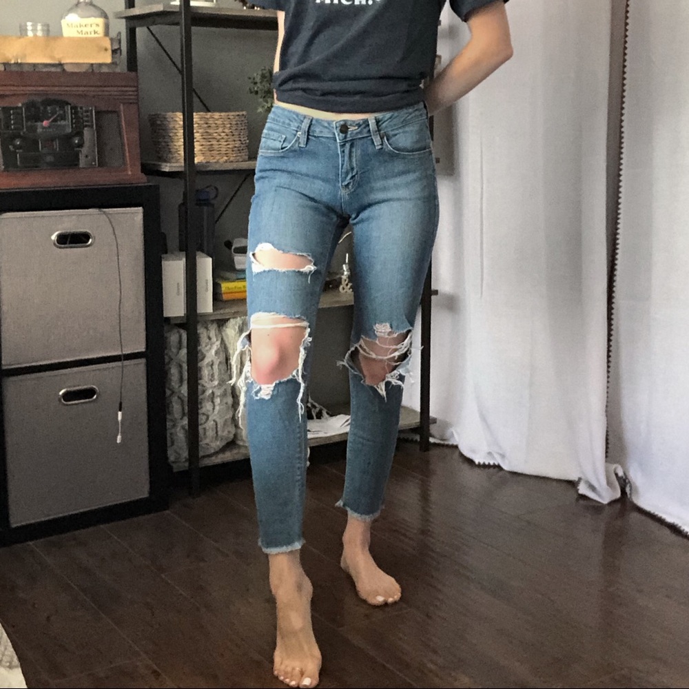 LAST CHANCE🆘 Just Black Distressed Jeans